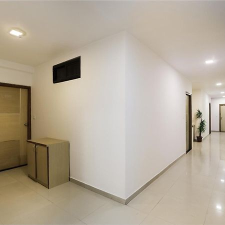 OYO 48254 Hotel D Veeray Ahmedabad Buitenkant foto